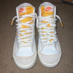 Nike Blazer Mid 77 7.5 Men/ 9 Women